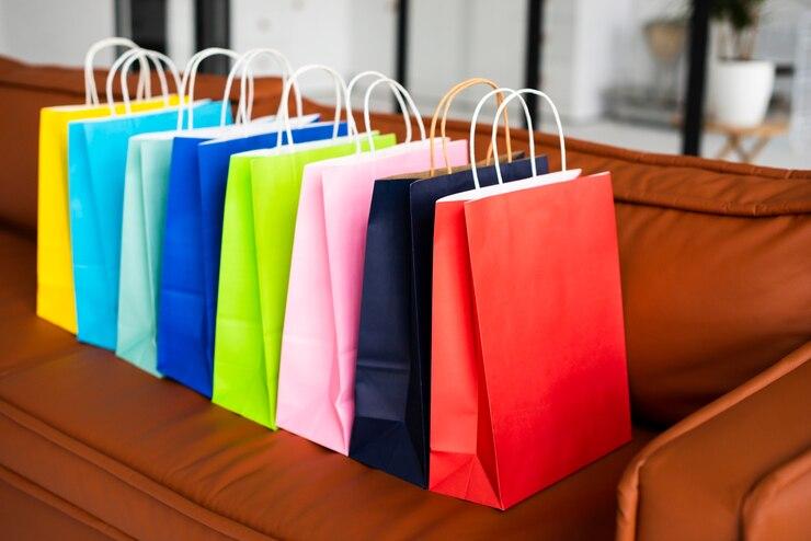 Vantagens e Oportunidades das Sacolas de Papel Personalizadas no Atacado para o Seu Negócio